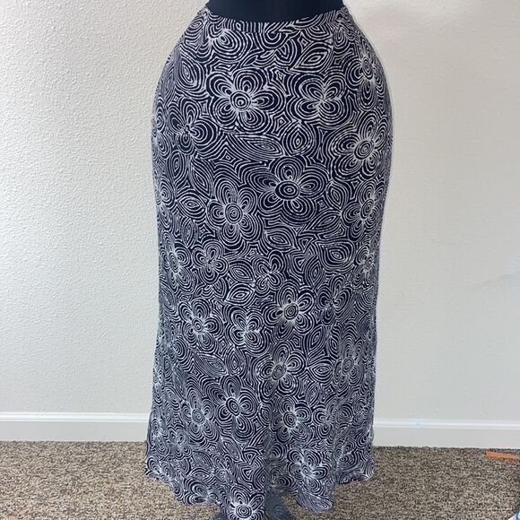 ANN TAYLOR WOMAN SKIRT SIZE 12 - Picture 2 of 8